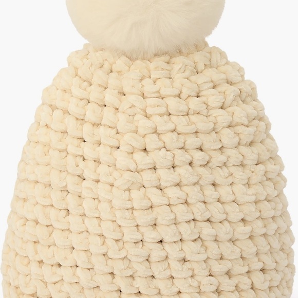 Just Geiger Elegant Cream Beanie with Eagle main image 5
